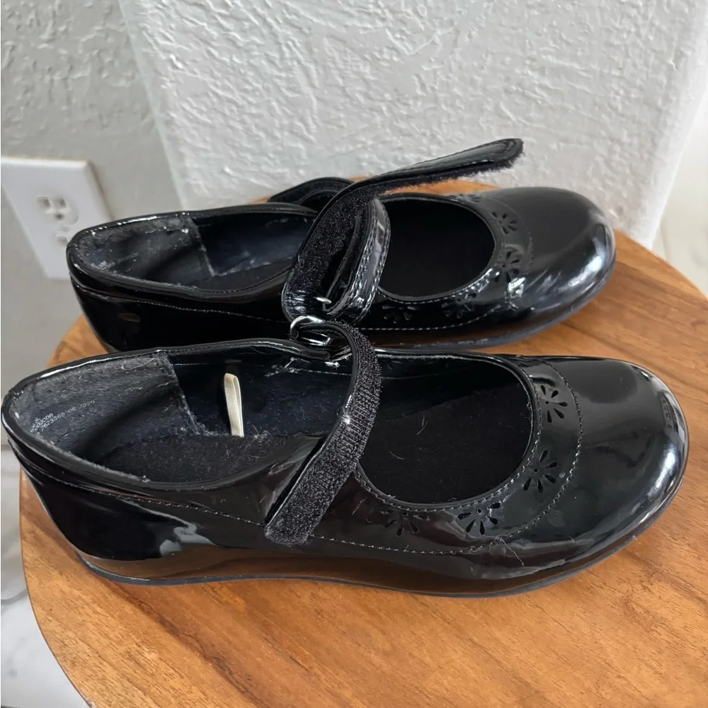 The Children's Place Glossy Black Dress Shoes